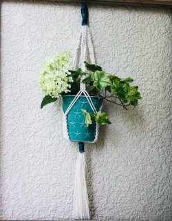 【1day】マクラメで作るハンギング飾り マクラメ糸、ハンギング飾り、吊るす飾り、アトリエテイストYOKO